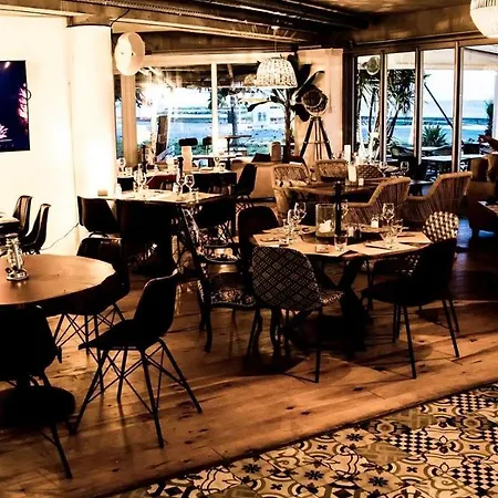 信天翁之旅公寓式酒店 * 帕拉瓦莱弗洛