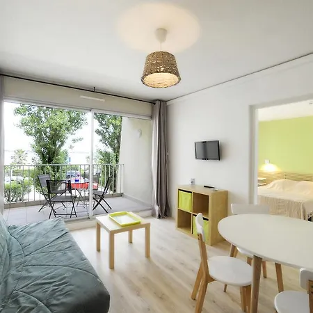 Апартаменты De Tourisme L'albatros Палава-ле-Фло