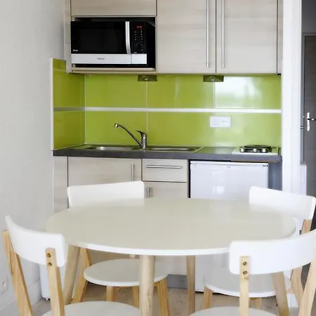 아파트 De Tourisme L'albatros 팔라바 레 플로