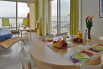 信天翁之旅公寓式酒店